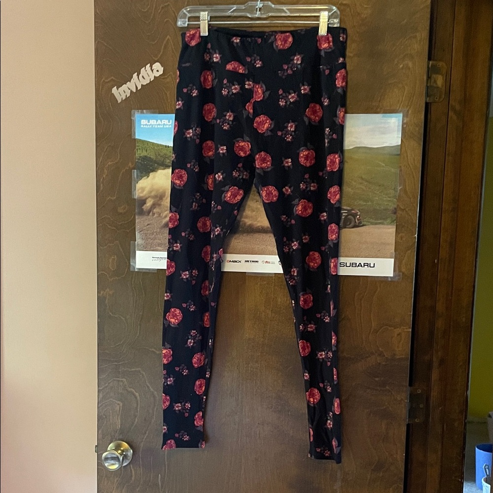 LuLaRoe T&C Floral Print women’s Leggings
